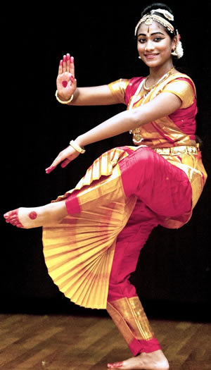 Difference Between Bharatanatyam And Kuchipudi Dance Bharatanatyam Vs Kuchipudi Dance
